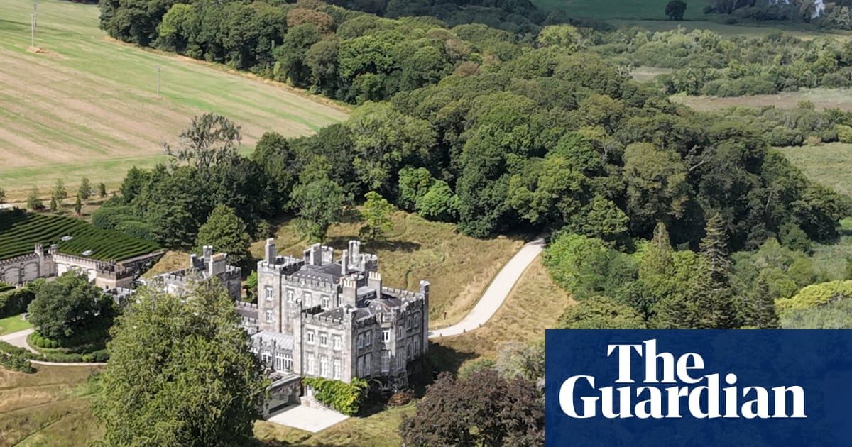 Mark Zuckerberg Buys Strancally Castle Estate in County Waterford, Ireland