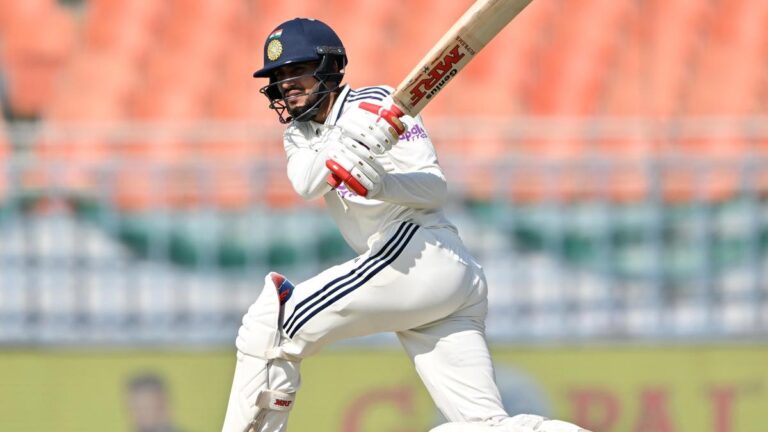 Shubman Gill Misses Day 1 of Sri Lanka Warm-Up Match Due to Finger Injury