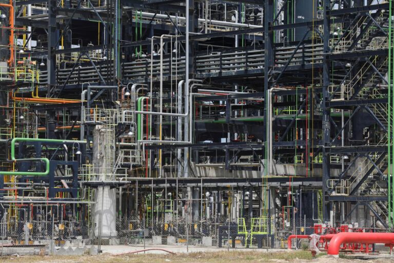 West African Regulators Plan Regional Fuel Pricing Benchmark and Trading Hub