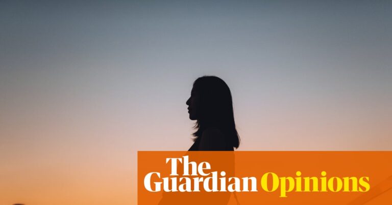 Luteal Uglies Trend Highlights How Hormonal Changes Affect Women's Body Image