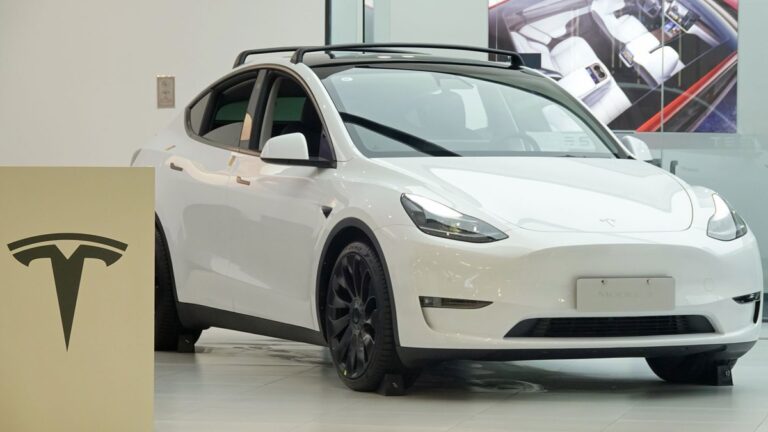 China Recalls Millions of Teslas Over Flush Door Handles