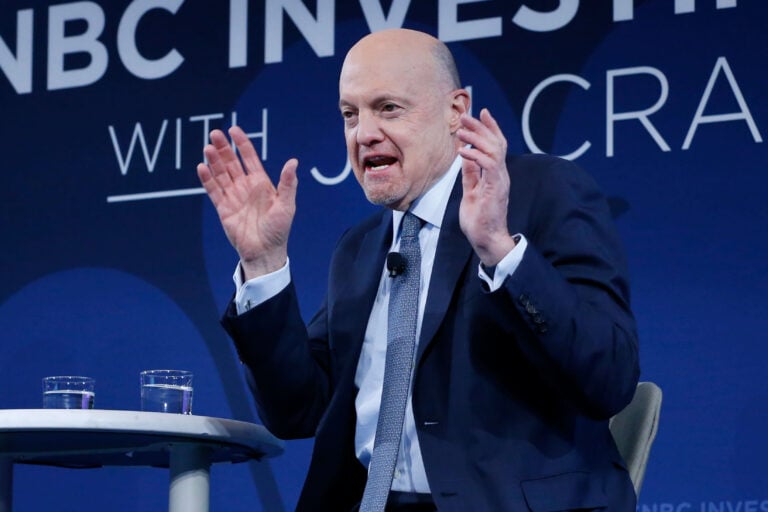 Jim Cramer Defends Individual Stock Picking Using Apple Example
