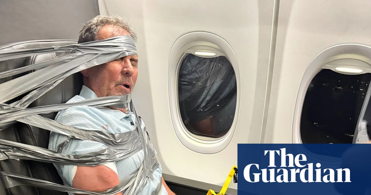 Arizona Man Arrested After Passengers Restrain Him on American Airlines Flight
