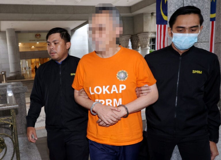 MACC Secures Remand Extension for Former Minister in Tabung Haji Probe