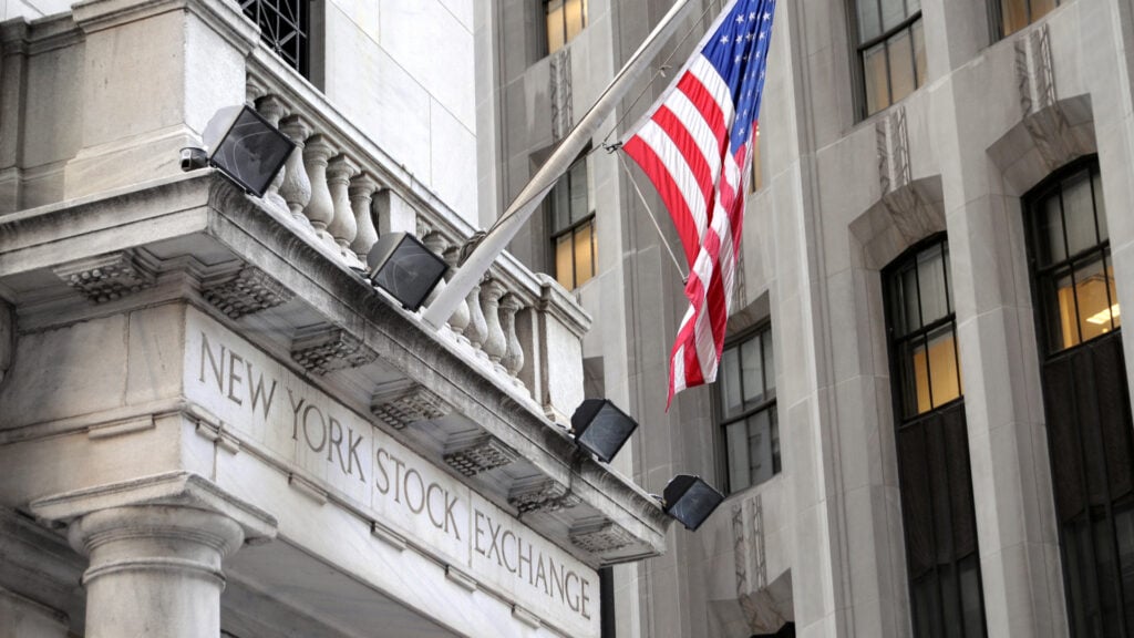 Dow Jones Futures Decline As Treasury Yields Surge