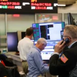 US Stocks Slip as 10-Year Treasury Yield Hits 5% and Oil Tops $106