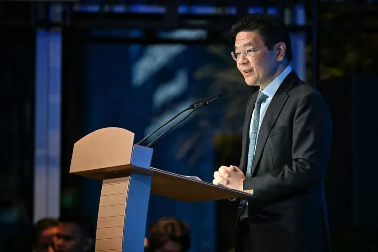 PM Lawrence Wong Urges Economists to Prioritize Foundational Principles