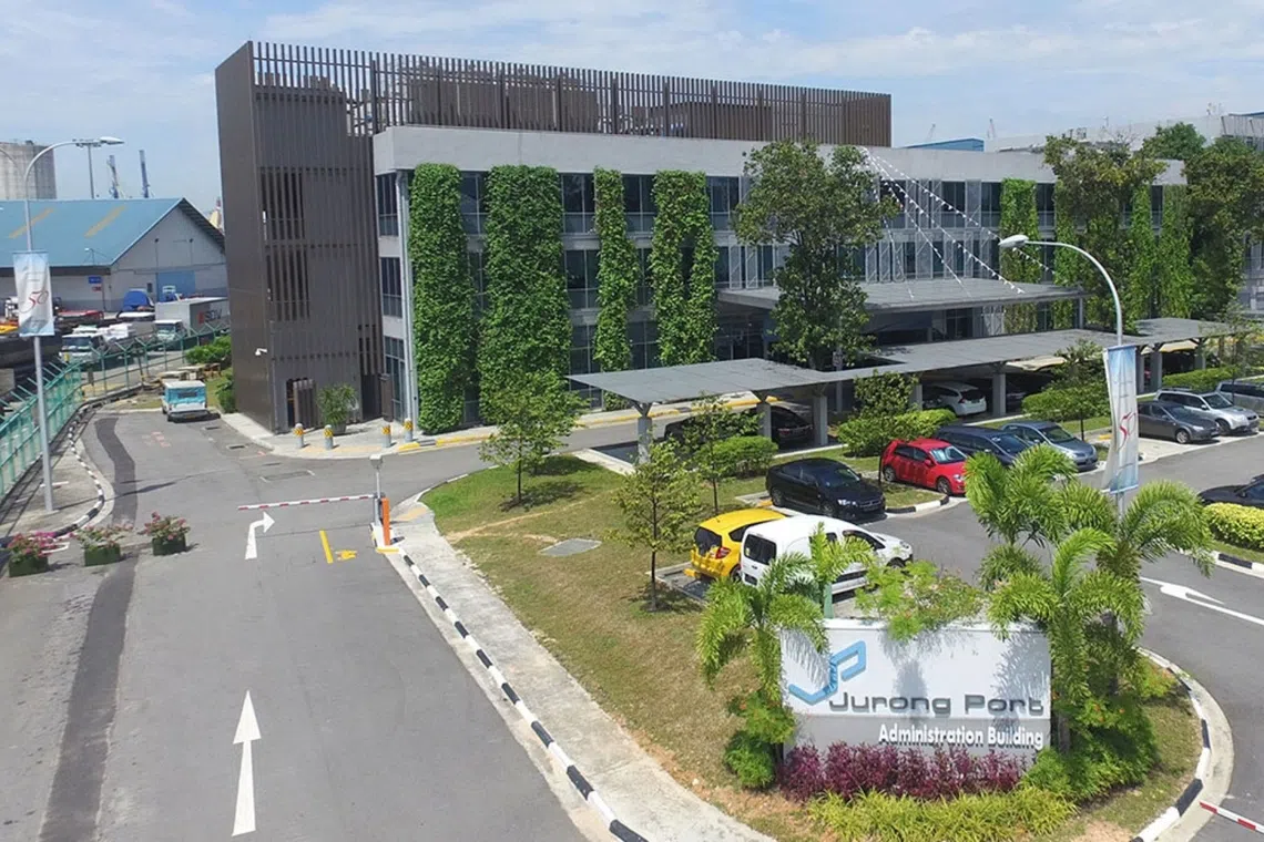 Worker Dies After Being Struck by Compressed Air Hose at Jurong Port Road