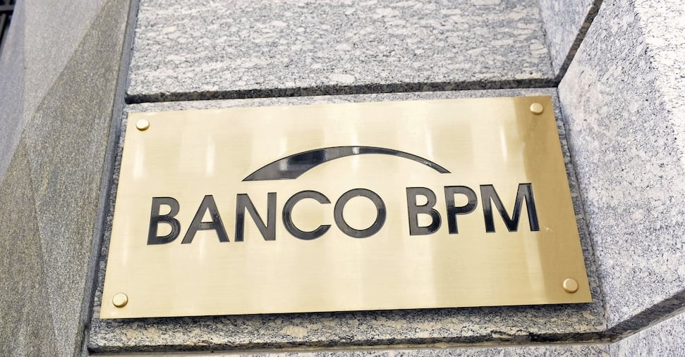 Banco Bpm strappa in Borsa su ipotesi mossa Unicredit-Agricole
