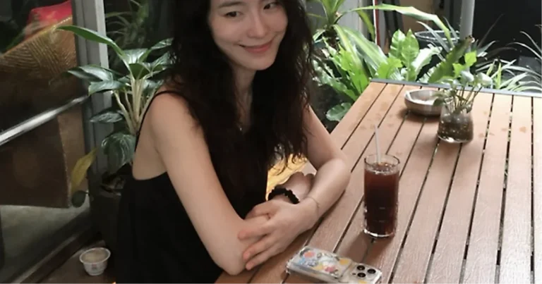 Superstar K3 Singer Shin Ji-soo Marries Hong Kong Financial Expert