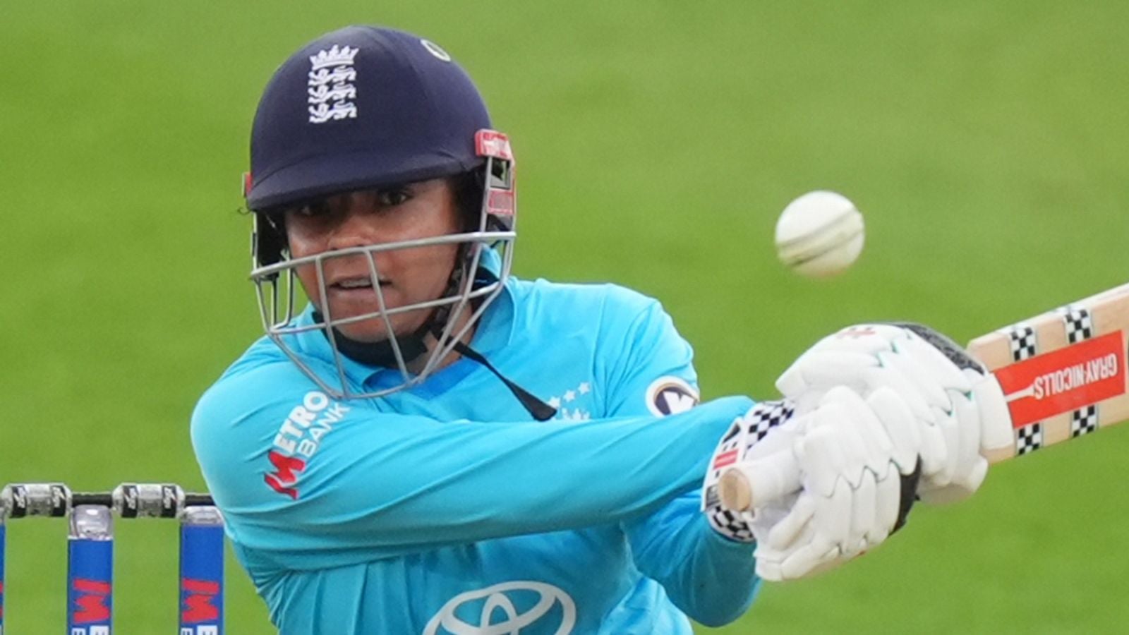 Sophia Dunkley Century Leads England to 3-0 Series Sweep Over Ireland