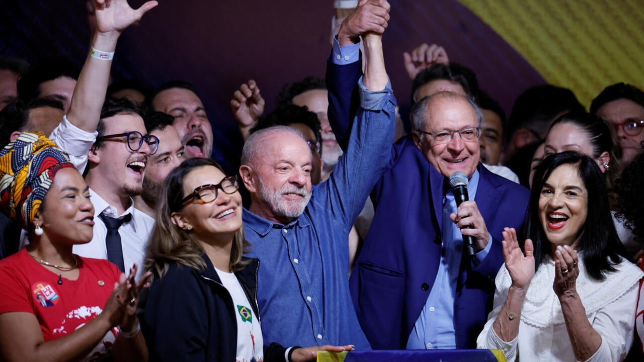 Flavio Bolsonaro refuses to recognise Lula Brazil election win