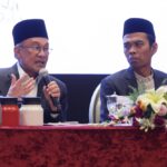 Anwar Ibrahim Criticizes Labeling Fellow Muslims as Hypocrites
