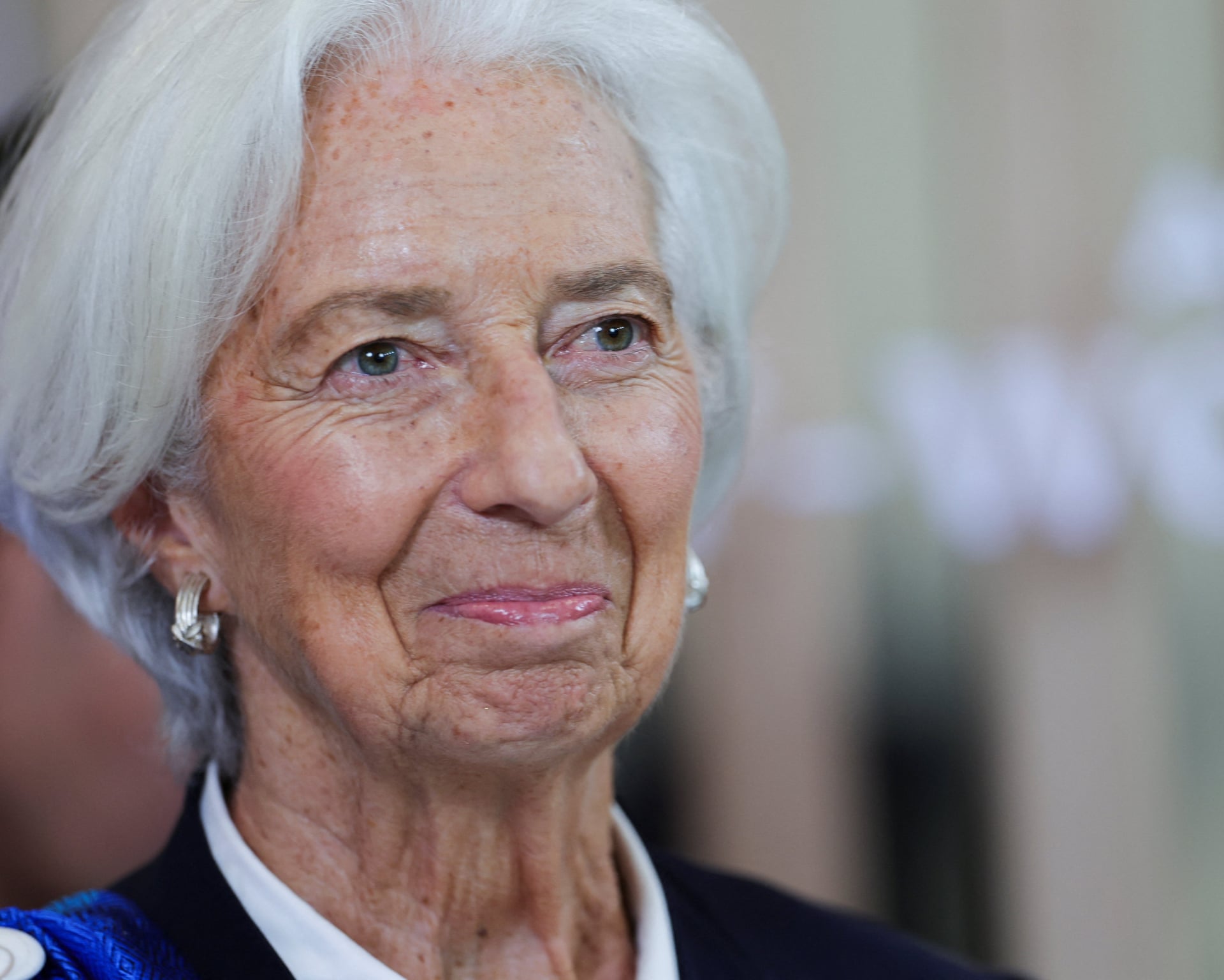 Christine Lagarde to Step Down as ECB President Nine Months Early