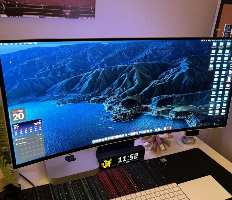 Mobile Pixels Crowdfunds 4,707 from 392 Backers for Prisma 40-inch Curved 5K Monitor