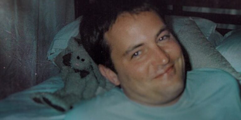 Matthew Perry battled addiction while rising to TV fame