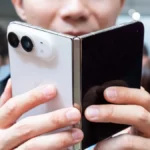 iPhone Duo Suffers Screen Failures After Launch