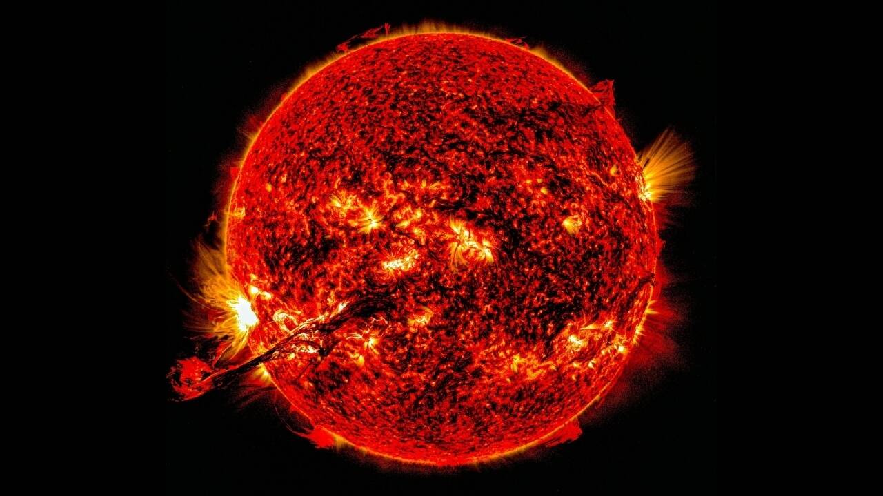 Sun's Death Shreds Outer Solar System in Billion Years